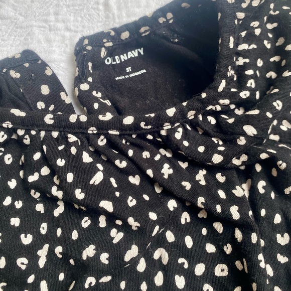 Old Navy Black & White Floral Romper Jumpsuit size 3 Toddler - Picture 4 of 7